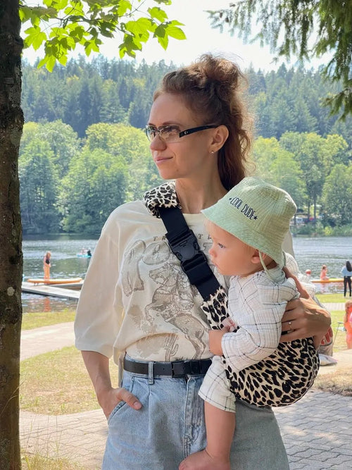 organic cotton,toddler carrier,leopard print1